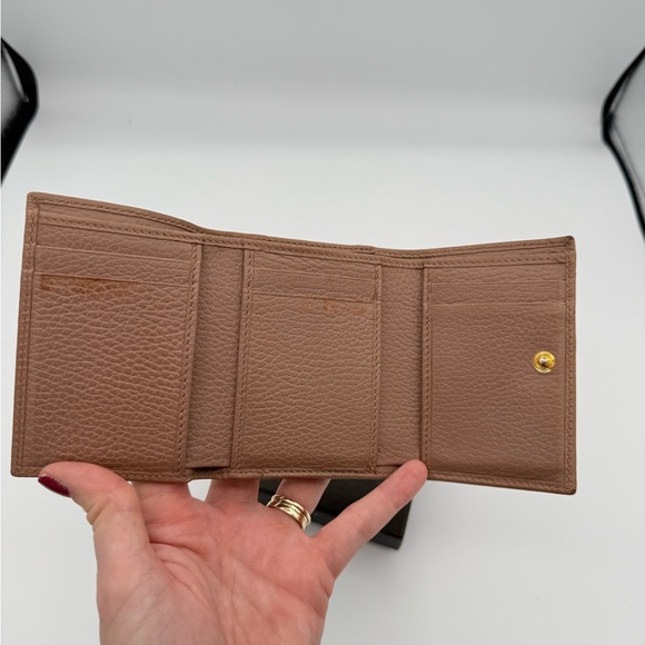 Gucci Brown Leather Wallet - Picture 8 of 10